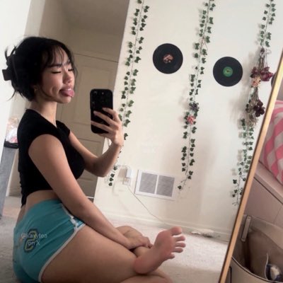 queenripoff's tweet photo. hi. you love me? https://t.co/WWXwAvfU7v