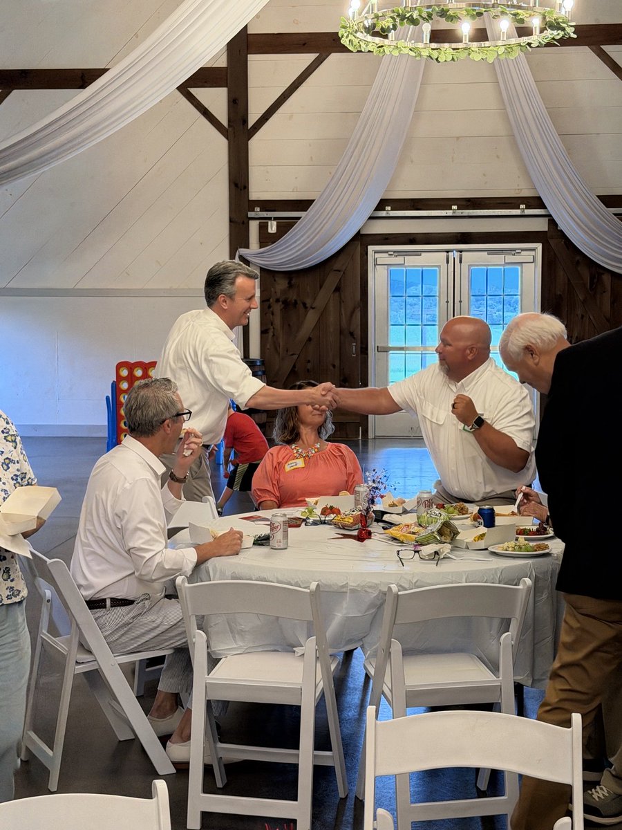 Cline4Virginia's tweet photo. It was great to join fellow Valley Republicans at Delegate Chris Runion‘s annual picnic. Thank you to everyone who came out for an afternoon of great food and meaningful conversation.

I appreciated the opportunity to speak about the importance of defending our conservative values, strengthening our communities, and continuing to deliver results for Virginia's Sixth District.