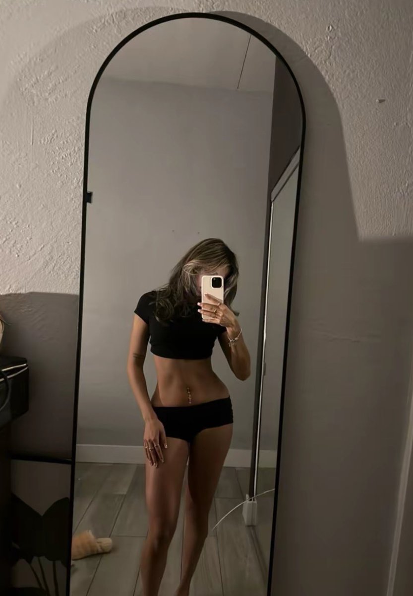Rylieisacutie's tweet photo. Is my waist snatched yet???
#gym #gymlover #pump https://t.co/Kem1kh2OXN