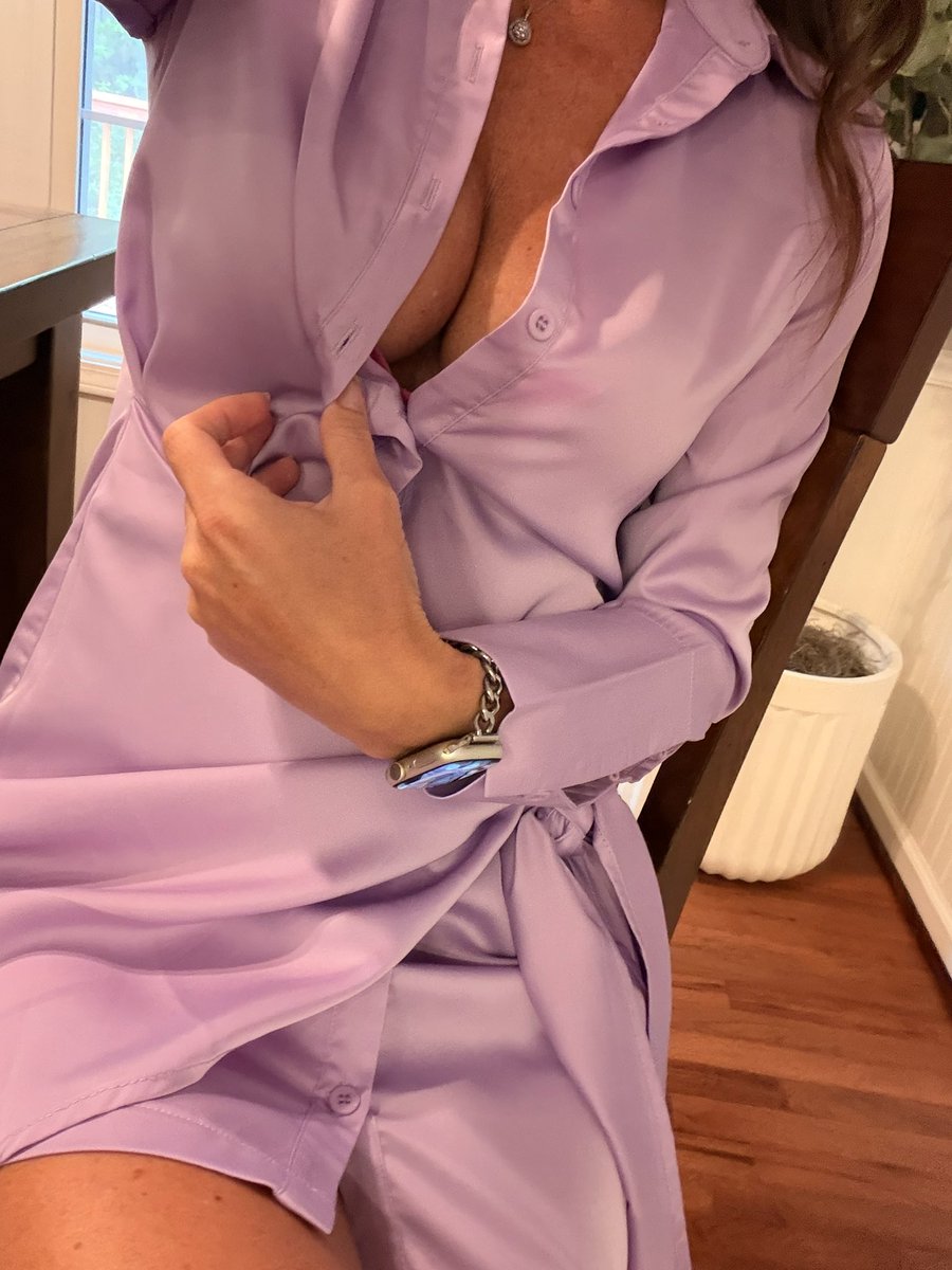 ARich1001's tweet photo. If you only knew what was underneath 🔥 https://t.co/gnkipLUEDQ