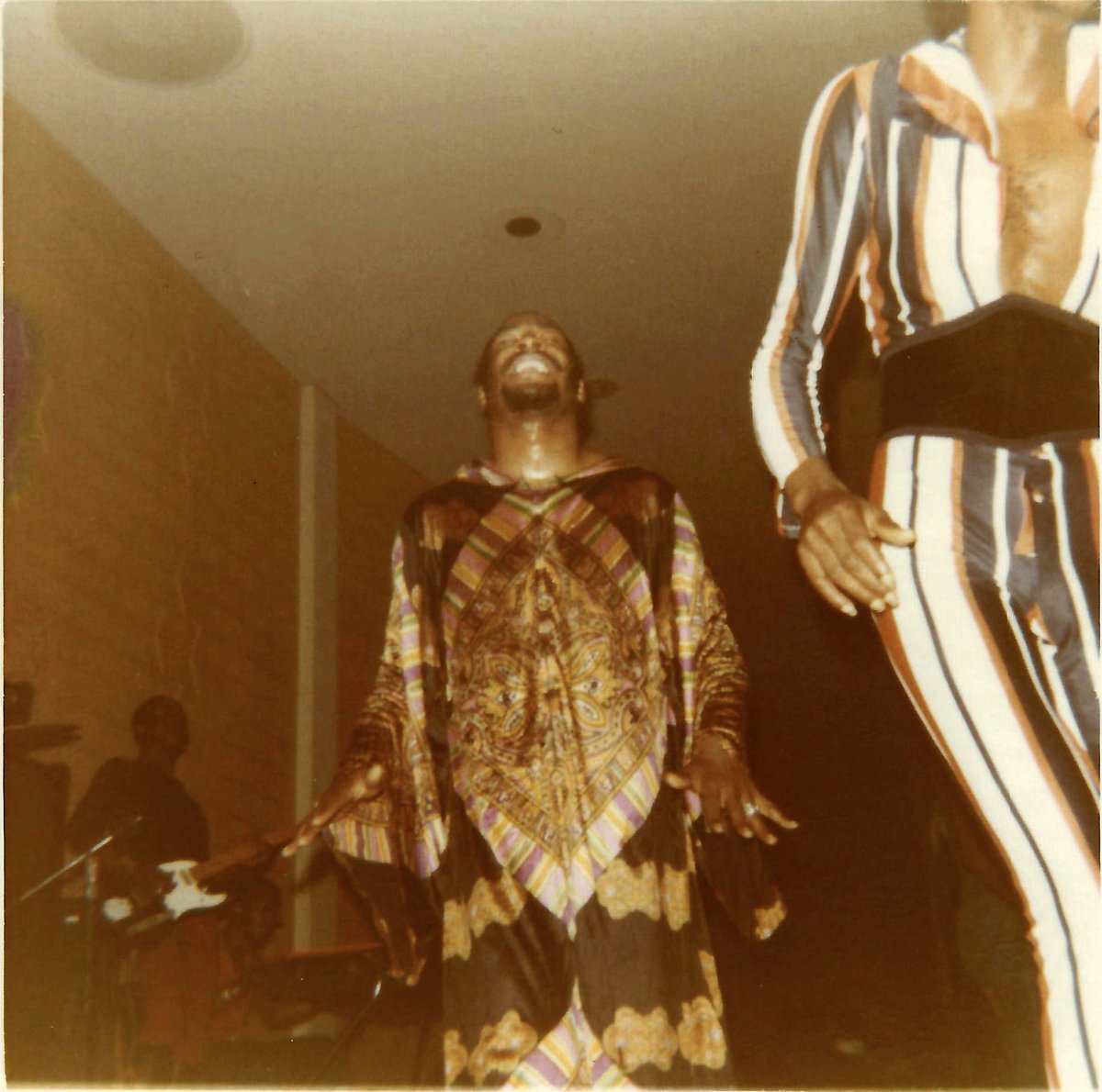 Passionweiss's tweet photo. Funkadelic at the Civic Center Gold Room in Evansville, Indiana. 6/13/71

Less than a month before "Maggot Brain" was released.

Photos by Roger Krause https://t.co/BkhMWJ8jbB