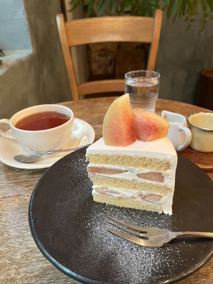 karumiw's tweet photo. 念願の桃ショート！ https://t.co/GcVWolcrt8