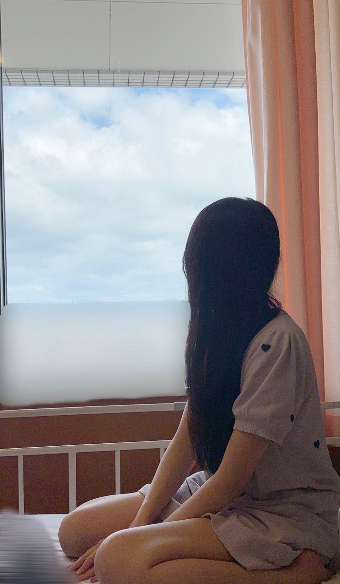 yourfave_honoka's tweet photo. 本日、一時退院しました🏠✨ 
まだ治療やリハビリは続きますが、少しだけお家で過ごせる時間をもらえました☺️
昨日はたくさんの温かいコメントやメッセージを本当にありがとうございました🥲 
みんなの優しさに励まされています。
焦らず、一歩ずつ。また笑顔で「ただいま！」と言えるよう頑張ります🍓 https://t.co/Lo6RTBjgoD
