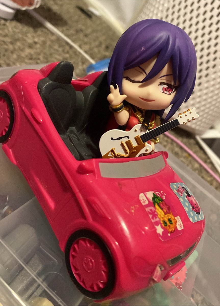 Maruyamafr's tweet photo. Kaoru learns how to drive https://t.co/PXpVUdDITF