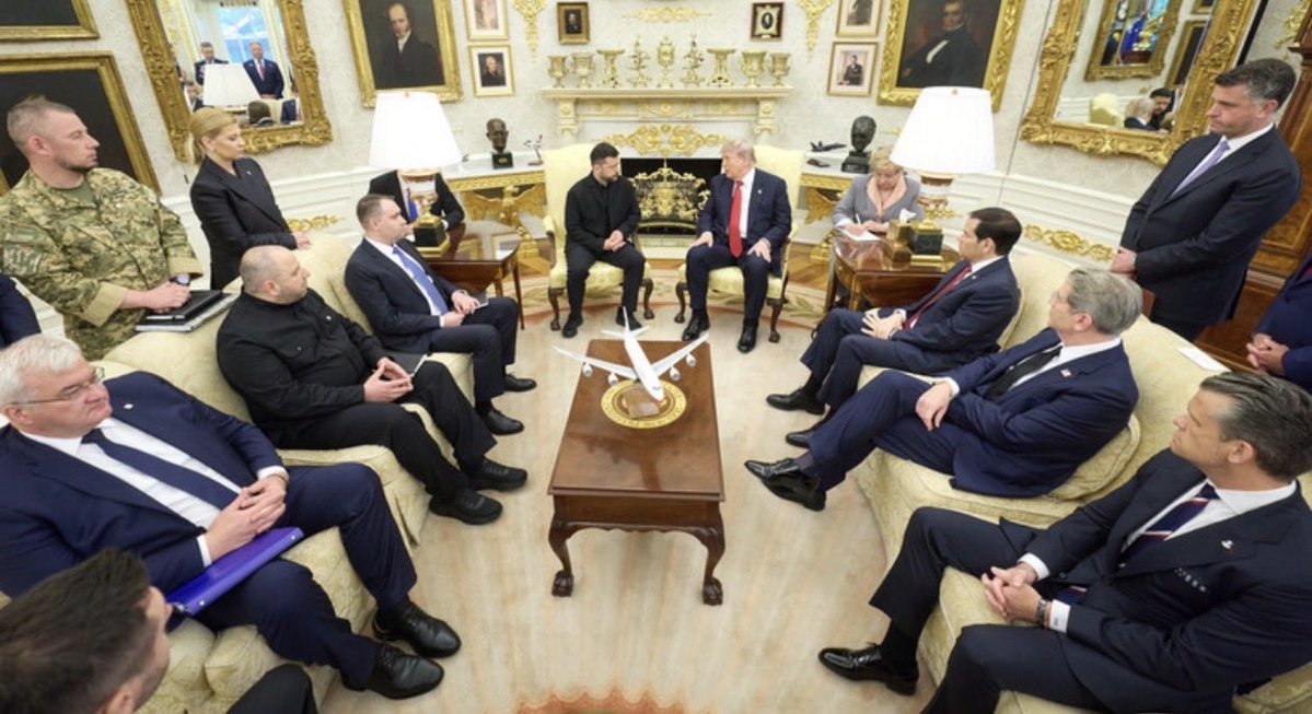 Amy_Siskind's tweet photo. We have normalized that in almost every meeting Trump holds with foreign leaders, unless the leader is a woman, all attendees are white men. I can’t remember that being the case on our side for decades. And now it happens so frequently, people don’t even comment on it anymore. Trump is once again moving us backwards by decades.