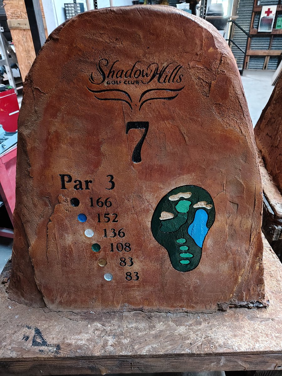 CylexSigns's tweet photo. Tee Sign and Directional Golf Boulders going out tomorrow.#GolfSignage https://t.co/yH2bdlR1M3 https://t.co/fDplTlUCsd
