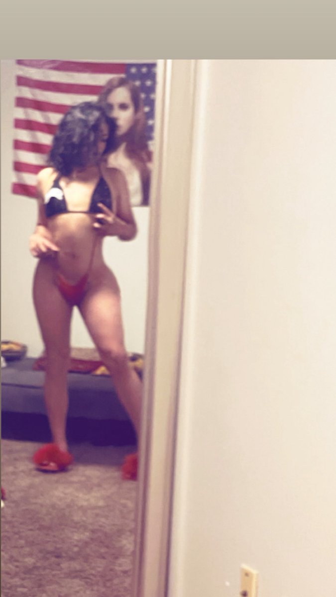 Latinabeautybb's tweet photo. Would you fuck a BBL LATINA Tranny ?¿ 
#bbl #latina #trans  #straight https://t.co/04frnhCrG7