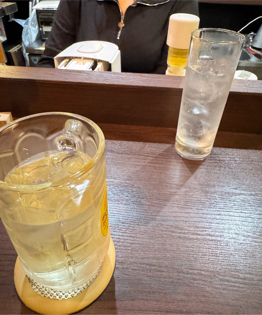 TA_kinsyu's tweet photo. とりあえず昨日は無事に帰りつけました🙌

久留米に帰るまではポストしてたんだけど、喉乾いたし疲れたからちょっとだけ飲んで帰ろうと思って行きつけのお店に寄ったが最期

気づけばタクシーに乗ってました…

そんなわたしですがまたひとつLvUP✨️✨️
今後ともよろしくお願いします( -ω- )🙏 https://t.co/Ka4tGqxz7C