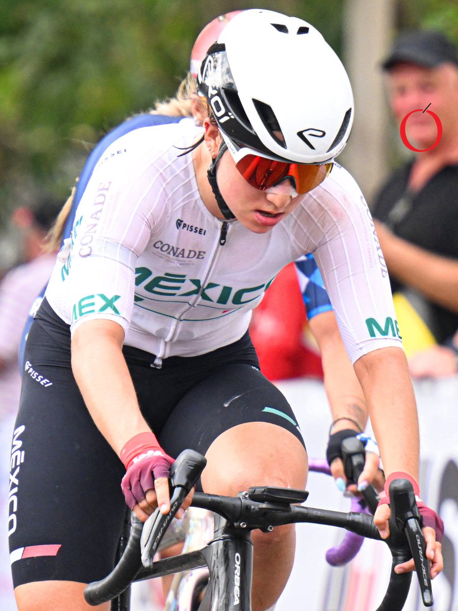 LaCronicaDeHoy's tweet photo. 🚴 La ciclista, originaria de Tampico, Tamaulipas, fue confirmada en la alineación del equipo Intermarché-Lotto Ladies para la edición 2026, que se correrá del 1 al 9 de agosto. 

🛣️ Su participación llega poco después de la destacada actuación de Isaac del Toro en la rama varonil, consolidando la presencia mexicana en la ronda gala.

📸 | Mexsport

#TourDeFrancia #CiclismoMexicano #Deportes
