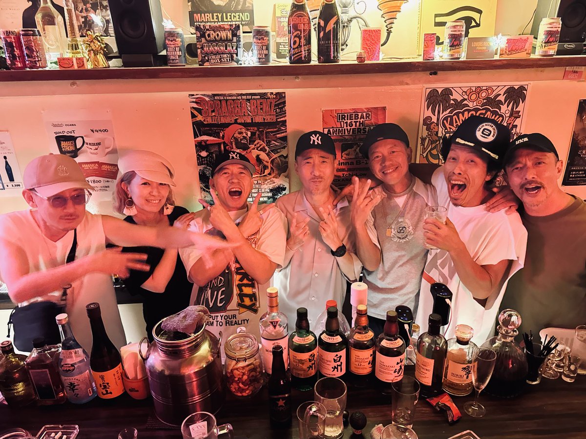 IRIEBAR045's tweet photo. IRIE BAR 16周年パーティーにお越しいただいた皆様ありがとうございました🙌

スペシャルゲストのSpinna B-ILL氏 @Spinna_B のライブは最高でした😆 
お客さんも仲間の皆んなも歌ったりダンスしたりめちゃくちゃ盛り上がりました！
これからも引き続きIRIE BARをよろしくお願いします🙇 https://t.co/T9xG398sMa