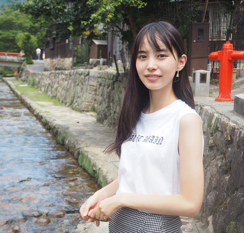 tomawo0571's tweet photo. 井桁弘恵ちゃんの白さと細さ、大変よろしい
#井桁弘恵 https://t.co/6qok8nem60