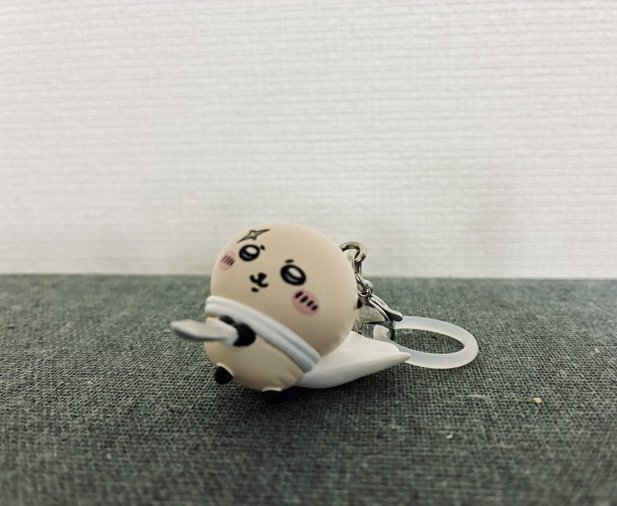 rorosoze's tweet photo. ちいかわミリしらのわたしが映画を観に行って入場者特典を貰った。ラッコだった。

映画を観る前のわたし
「あー、何かメインキャラじゃないっぽいし、これはハズレかなー」

観た後のわたし
「大当たりやんけえ！」 https://t.co/Cn9zjhtQXb