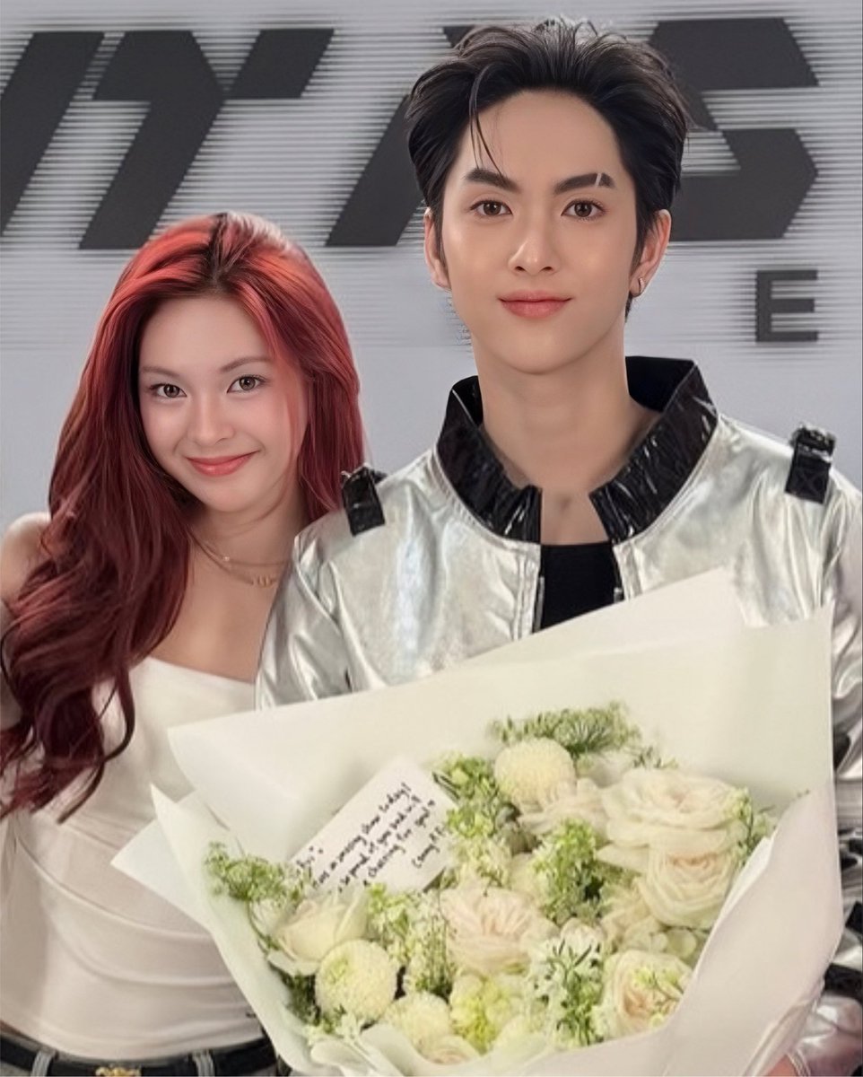 Plengeiizimus's tweet photo. ICONIC SIBLINGS OF THE ERA ❤️‍🔥

#CHIQUITA                        #COPPERdechawat https://t.co/RYCi8yls9j