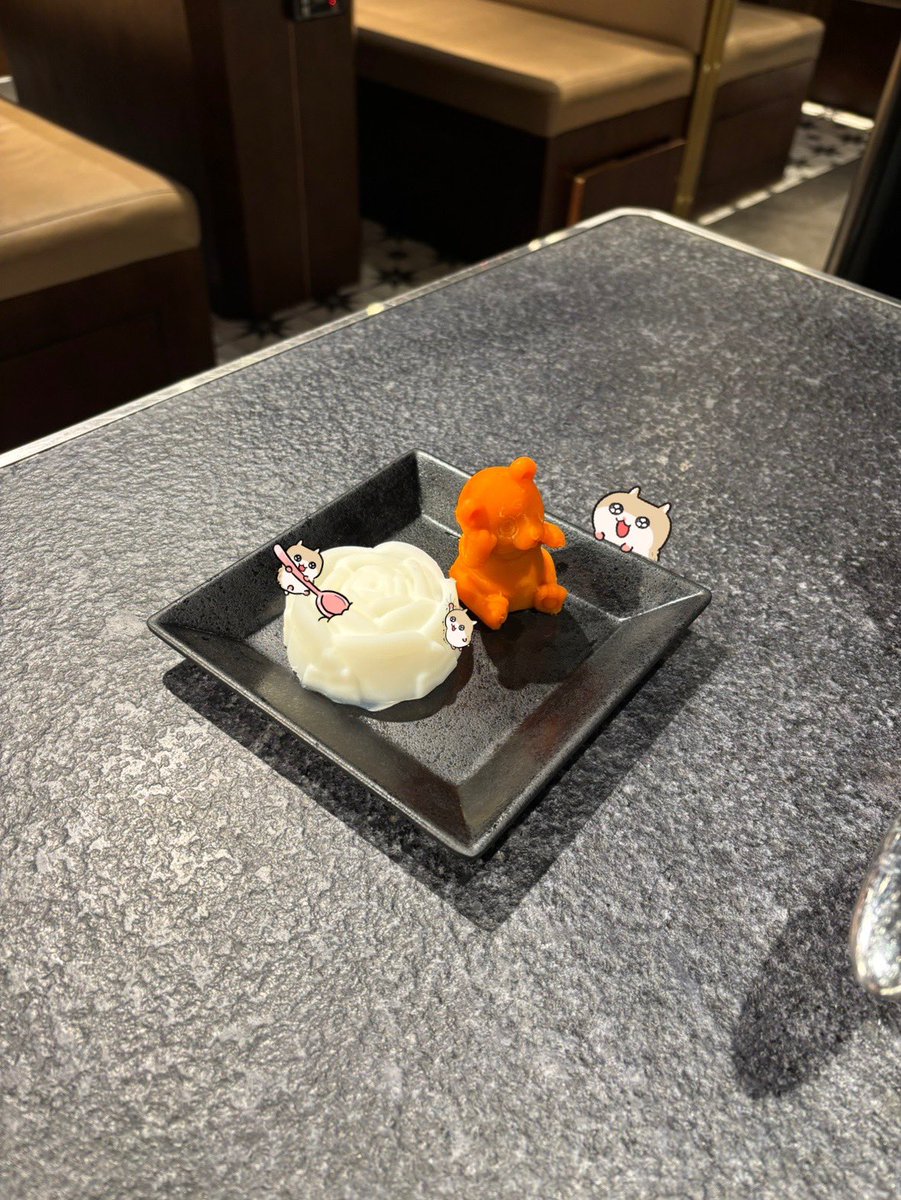 my_mi24's tweet photo. コビハムに狙われるくまさん https://t.co/2DYwK8EpJr