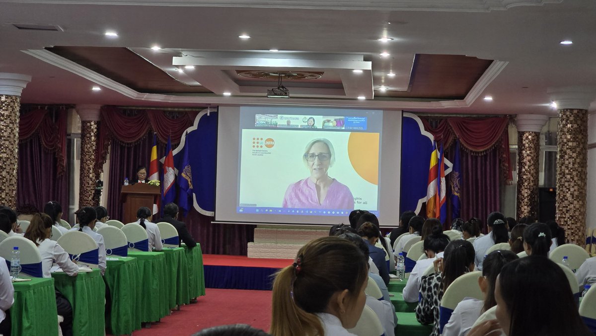 UNFPACambodia's tweet photo. Data saves lives!
At the final training, @UNFPA & @MohCambodia used a new data tool to assess the #EmONC to ensure every birth is a happy moment.
With thanks to Gov't of Australia for funding this life-saving work!
Goal: Zero preventable maternal & newborn deaths.
#DFAT #TUSIP https://t.co/s8cCR7ALJw