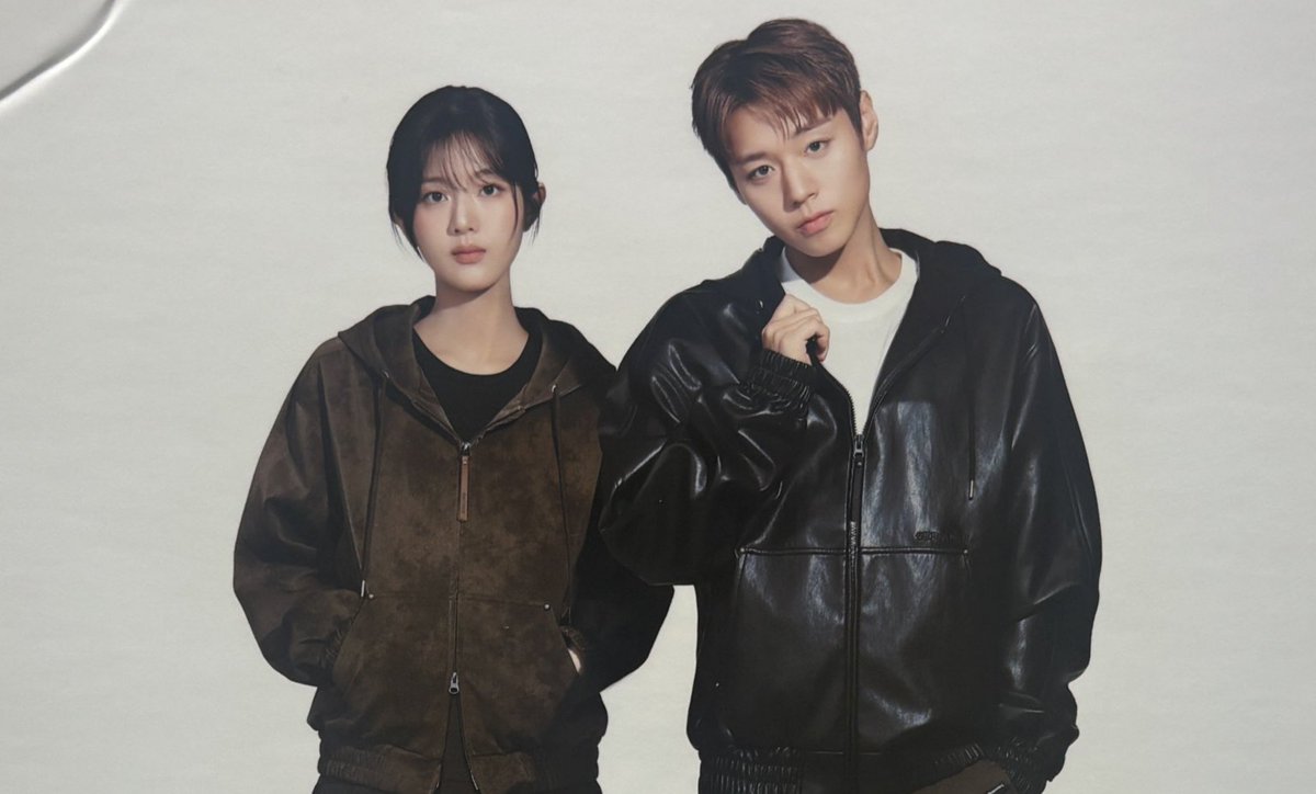soohosieunie's tweet photo. not jihoon bagged twinkling watermelon fams (seorina next) https://t.co/lQerrEp54Z