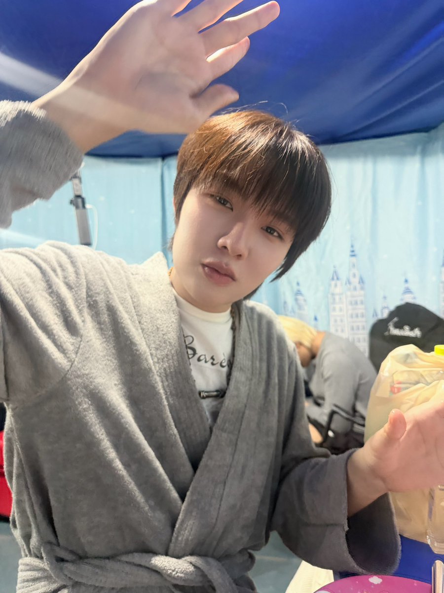 Chamook1919's tweet photo. ปีกไก่ทอดเลิฟเว่อ🐰
#เขมจิราตอนพิเศษถ่ายละเด้อ https://t.co/la2tXjpIrV