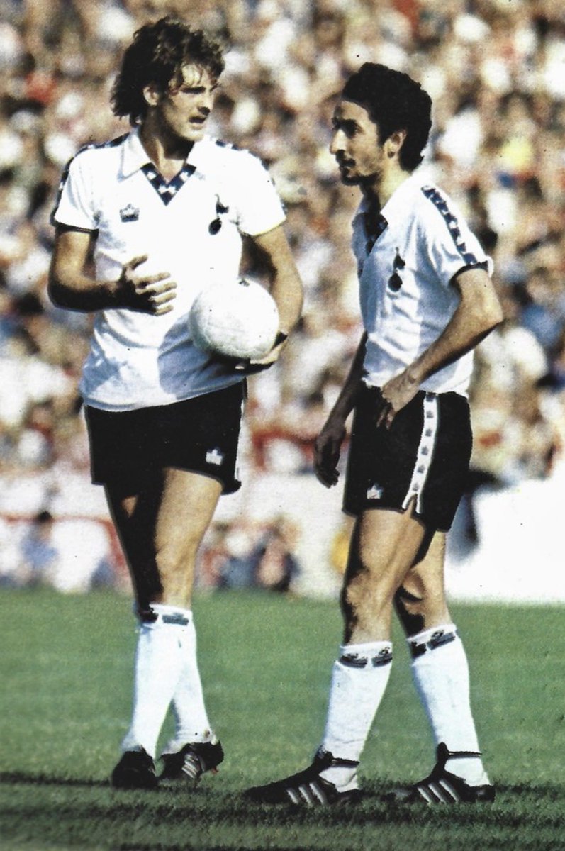 Theleaguemag's tweet photo. Glenn Hoddle and Osvaldo Ardiles of Tottenham Hotspur https://t.co/ROs6jOaI7b
