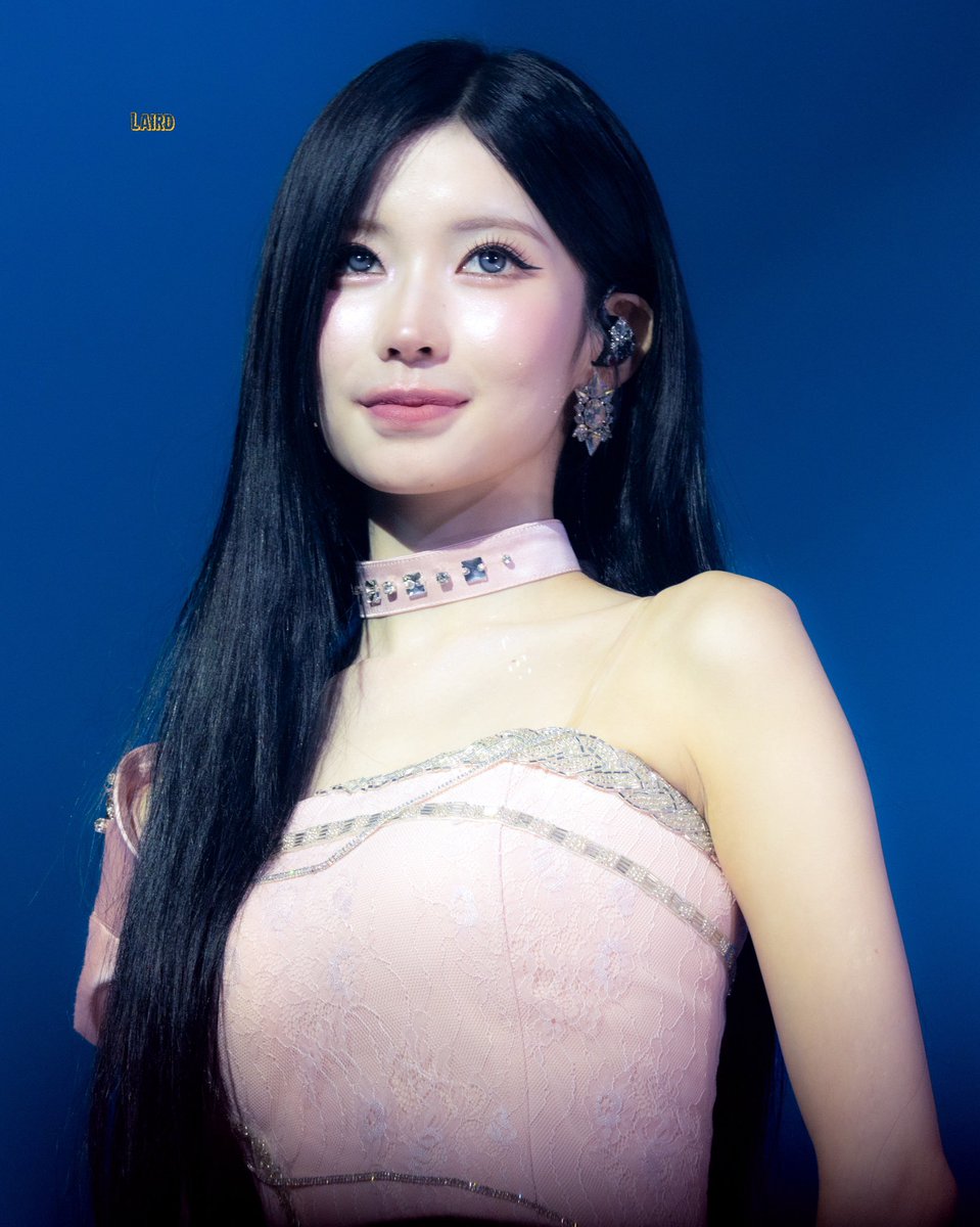 KpopLaird's tweet photo. 260626 BABYMONSTER WORLD TOUR [춤 (CHOOM)] IN SEOUL🇰🇷 Day1️⃣

Babymonster asa

#babymonster #베이비몬스터
#아사 #asa #えなみあさ https://t.co/eDPybv9wxt