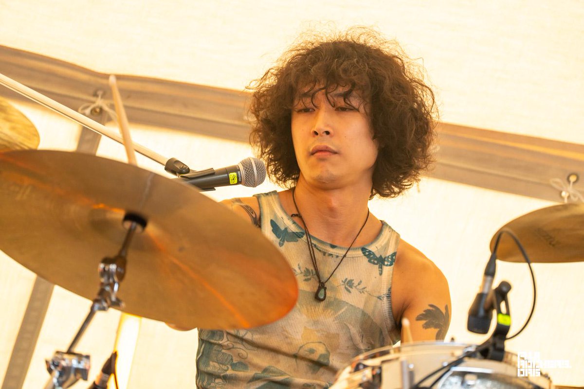 fujirockers_org's tweet photo. 【LIVE REPORT】CADEJO

DAY2📍ORANGE ECHO

Photo by 平川啓子
Text by 梶原綾乃

酒の進むライブバンドを見つけてしまった！

ライヴレポートはこちら
https://t.co/0Bf0r6EnHG

#fujirock #フジロック https://t.co/rN6n7MwNsj