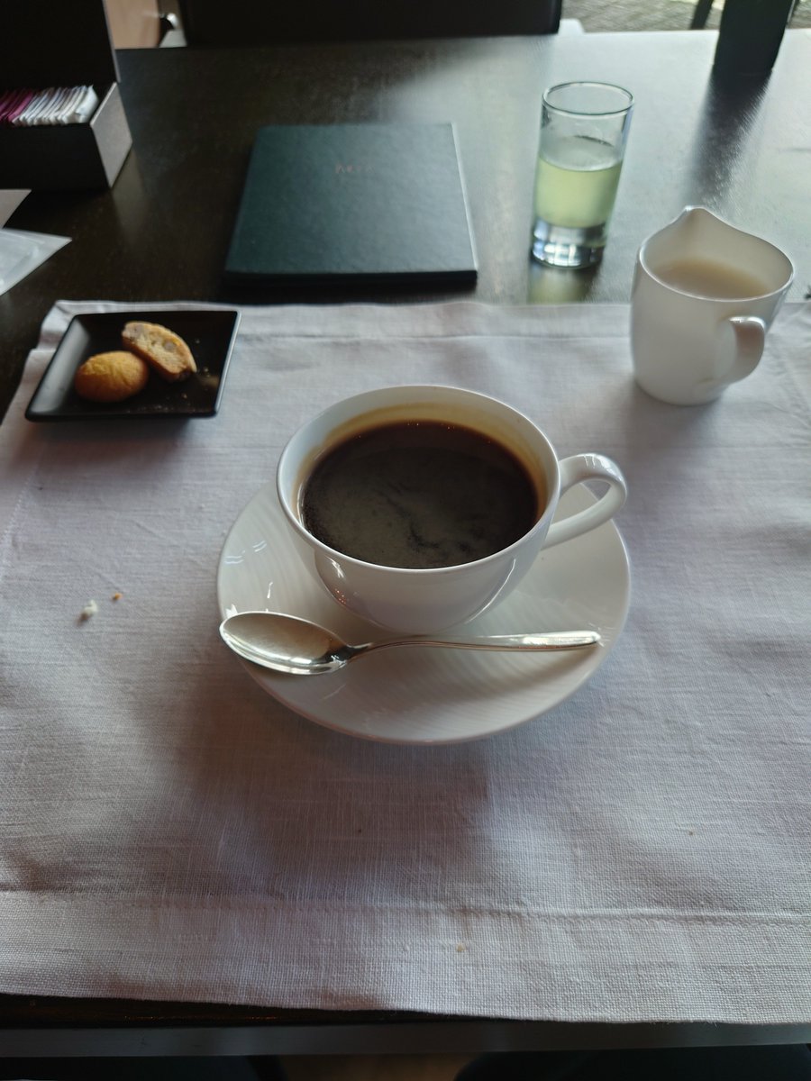 jamjam03983582's tweet photo. #イタリアン
食後のリモンチェッロで完璧整ったわぁ https://t.co/76tPaHYGbr