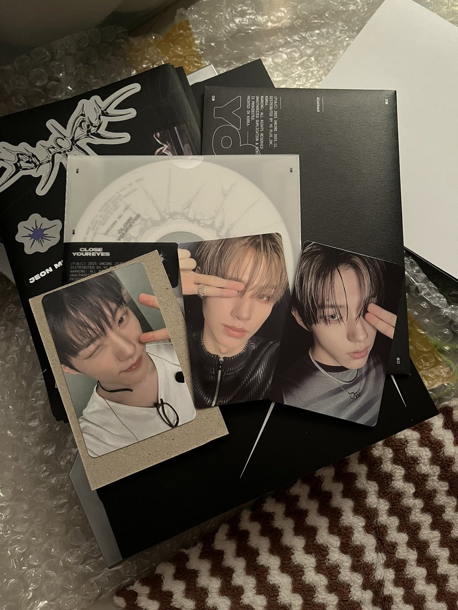 narxnwan06's tweet photo. น้องๆมาถึงแล้วนะคับ โอ่ยน้องซองมินกะแบมาหาด้วย ส่งไวมากๆขอบคุณมากๆเลยคับ🙇🥹🩵 #รีสิวเฟินป่วง #รีวิวเฟินป่วง https://t.co/7uwtHafRIz
