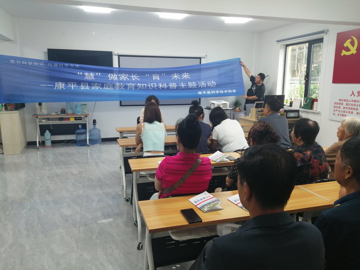 JiAgneeibu's tweet photo. Just wrapped a super insightful community health workshop! Learned practical skills for mental health first aid and connected with amazing local health advocates. Grateful for this chance to grow and give back  #CommunityHealth #WorkshopWin https://t.co/fY3iCys51N