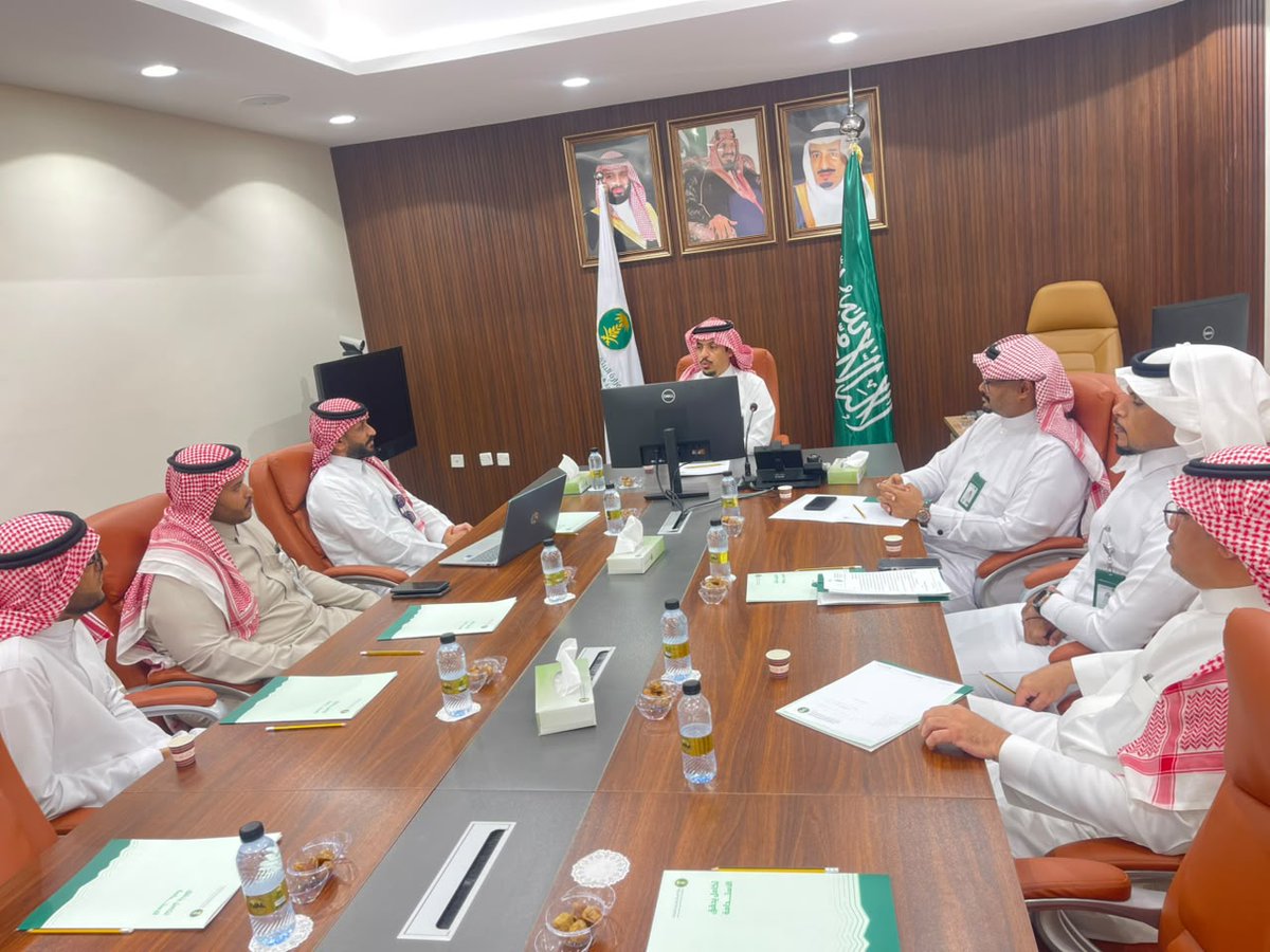 saqyajazan's tweet photo. #يحدث_الآن 
عُقد اجتماع بين جمعية سقيا الماء بمنطقة جازان وفرع وزارة البيئة والمياه والزراعة بالمنطقة، بحضور قيادات ومنسوبي الجهتين؛ لبحث سبل التعاون وتعزيز الشراكة في المشاريع والمبادرات المائية، بما يسهم في خدمة المستفيدين وتحقيق الاستدامة المائية.
#جمعيةسقياالماءبمنطقةجازان https://t.co/AiDM8lCyIq