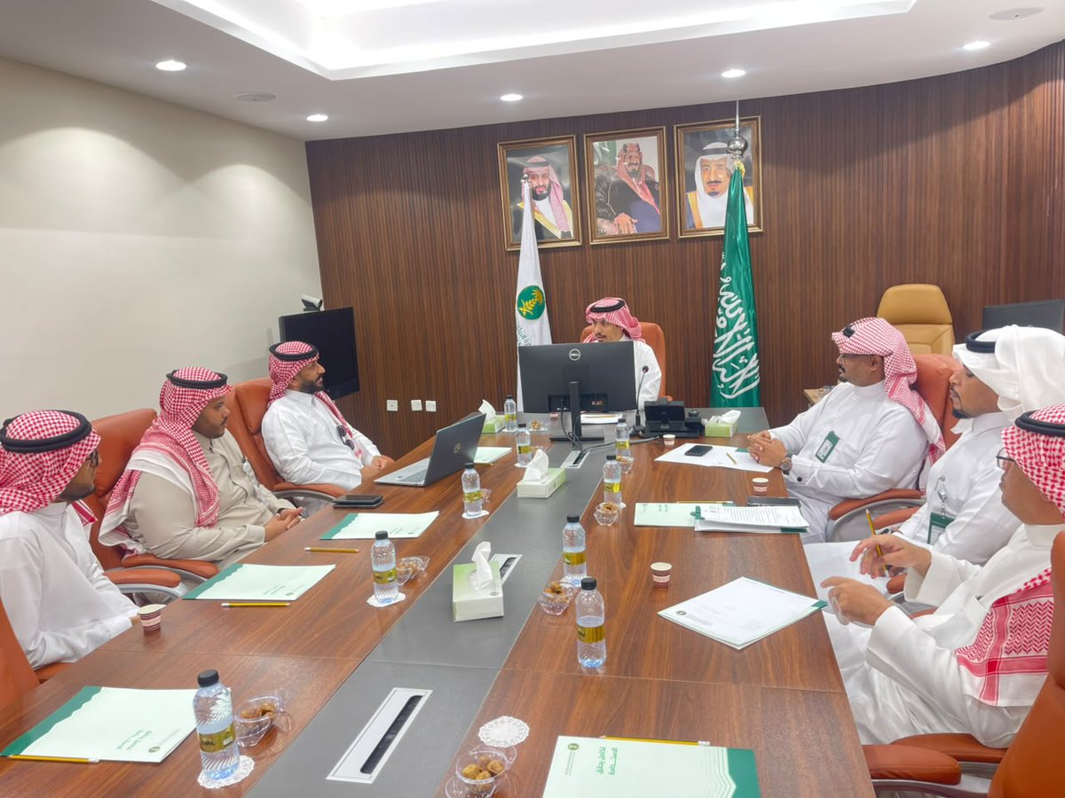 saqyajazan's tweet photo. #يحدث_الآن 
عُقد اجتماع بين جمعية سقيا الماء بمنطقة جازان وفرع وزارة البيئة والمياه والزراعة بالمنطقة، بحضور قيادات ومنسوبي الجهتين؛ لبحث سبل التعاون وتعزيز الشراكة في المشاريع والمبادرات المائية، بما يسهم في خدمة المستفيدين وتحقيق الاستدامة المائية.
#جمعيةسقياالماءبمنطقةجازان https://t.co/AiDM8lCyIq