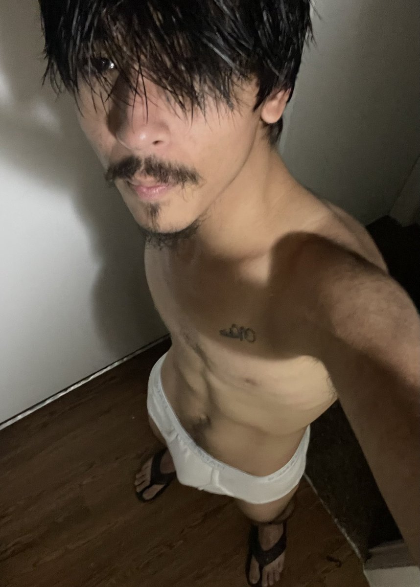4nxiousg00ner's tweet photo. Goodnight oomfies😸

#mlm #gay #twink #latino #content #nsfw https://t.co/qbpKIveV7r