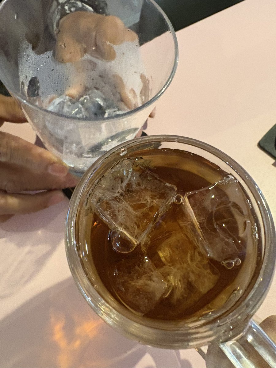 purin_parfun's tweet photo. お酒たくさんありがとうございました！！お写真ないものもありますが！！たらふく飲めまして🎵
しおんちゃんと一緒にぽんも出来て幸せ💞 https://t.co/txv6WjREIC