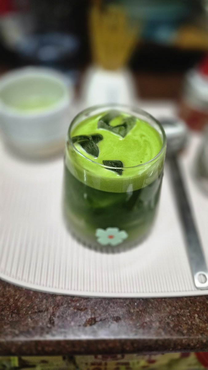 y_worra's tweet photo. My matcha – Coconut Matcha 🥥🍵
สดชื่นที่สุดในช่วงนี้ 💚
Gokou จาก Wazuka เข้ากับน้ำมะพร้าวได้ลงตัวมาก หอมละมุน รสชาติกลมกล่อม และมีความหวานธรรมชาติทิ้งท้าย พร้อม aftertaste ที่สะอาดและสดชื่น
จับคู่กับขนมไดโนเสาร์ บอกเลยว่าอร่อยฟินสุด ๆ 😋
#MyMatchaDiary https://t.co/57uSFrmYWw