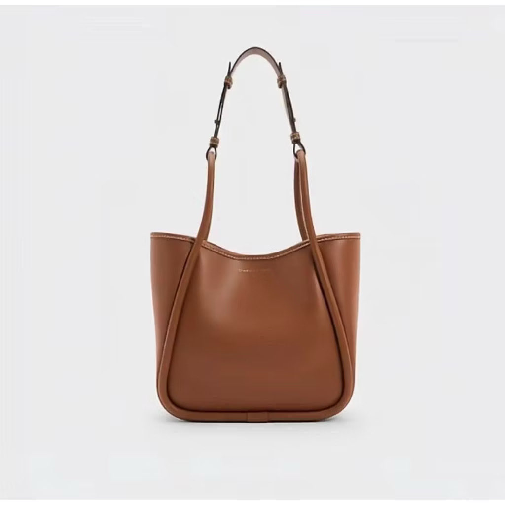 beoverdamoon's tweet photo. ส่งต่อกระเป๋า charles&amp;keith lyla สีน้ำตาล  มีกระเป๋าเล็ก มีสายยาวให้ด้วย 850 รวมส่ง ทักมาขอดูรูปเพิ่มเติมได้ค่า #กระเป๋ามือสอง #charlesandkeith #กระเป๋าcharlesandkeith #ส่งต่อกระเป๋า #ส่งต่อcharlesandkeith #charlesandkeithมือสอง https://t.co/66o5evyFh0