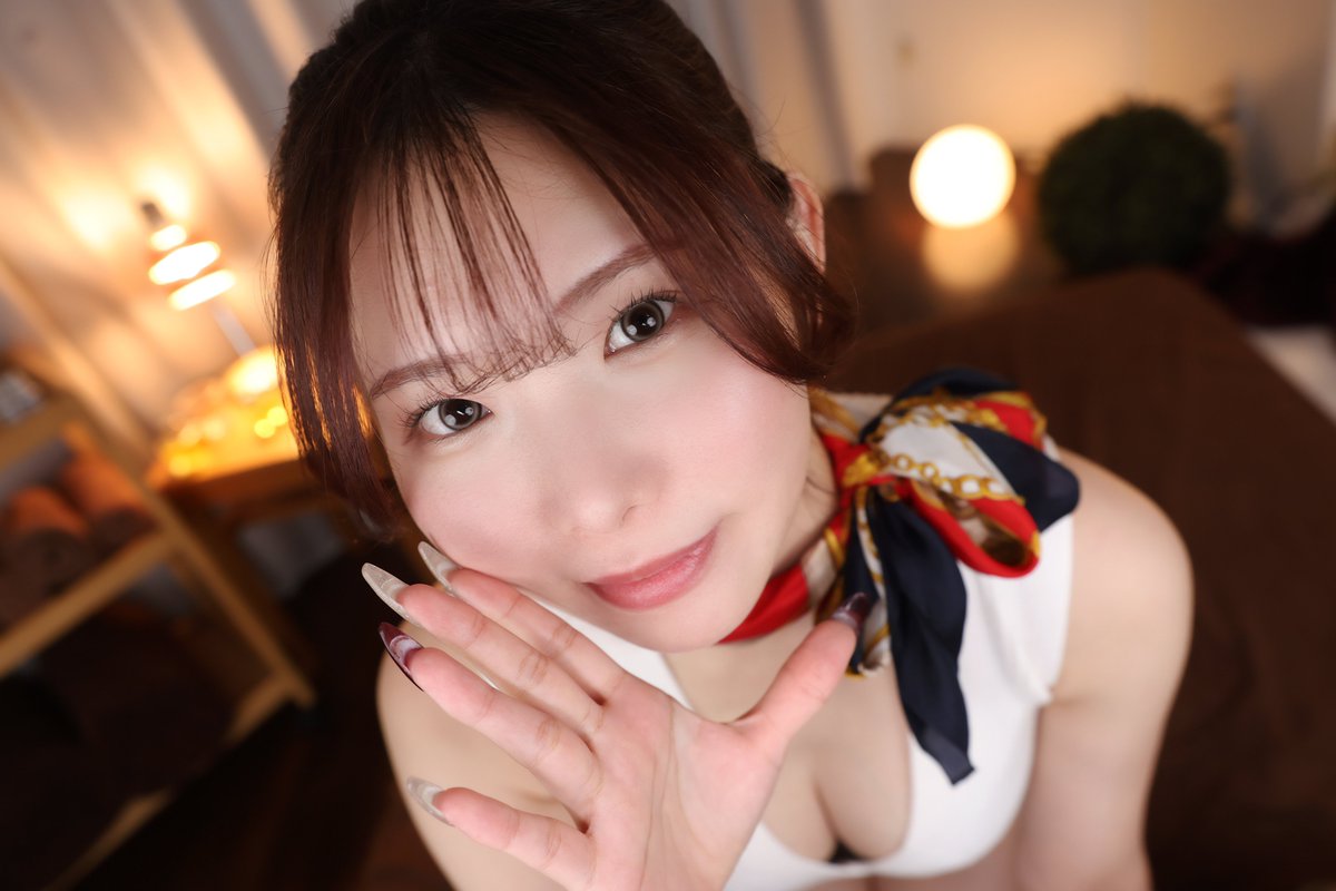 hisoka_PR2's tweet photo. 清楚な顔して裏オプ全対応って本当？

【VR】敏感な華奢BODY 責められるとエビゾリで何度もイってしまう潮吹きメンズエステ嬢 響蓮
https://t.co/pKWUzovtQq 
#響蓮 #FANZA動画 https://t.co/sXaloefHzH