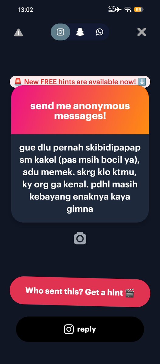 ryynnt1's tweet photo. masih bocil udh begituan, sekarang pura" jadi orang asing padahal sama sama pengen wkwkwk. saran aku klo masih pengen coba deh ajak ngobr dulu biar gak gatel terus memek kamu https://t.co/U2I2xzhWxt
