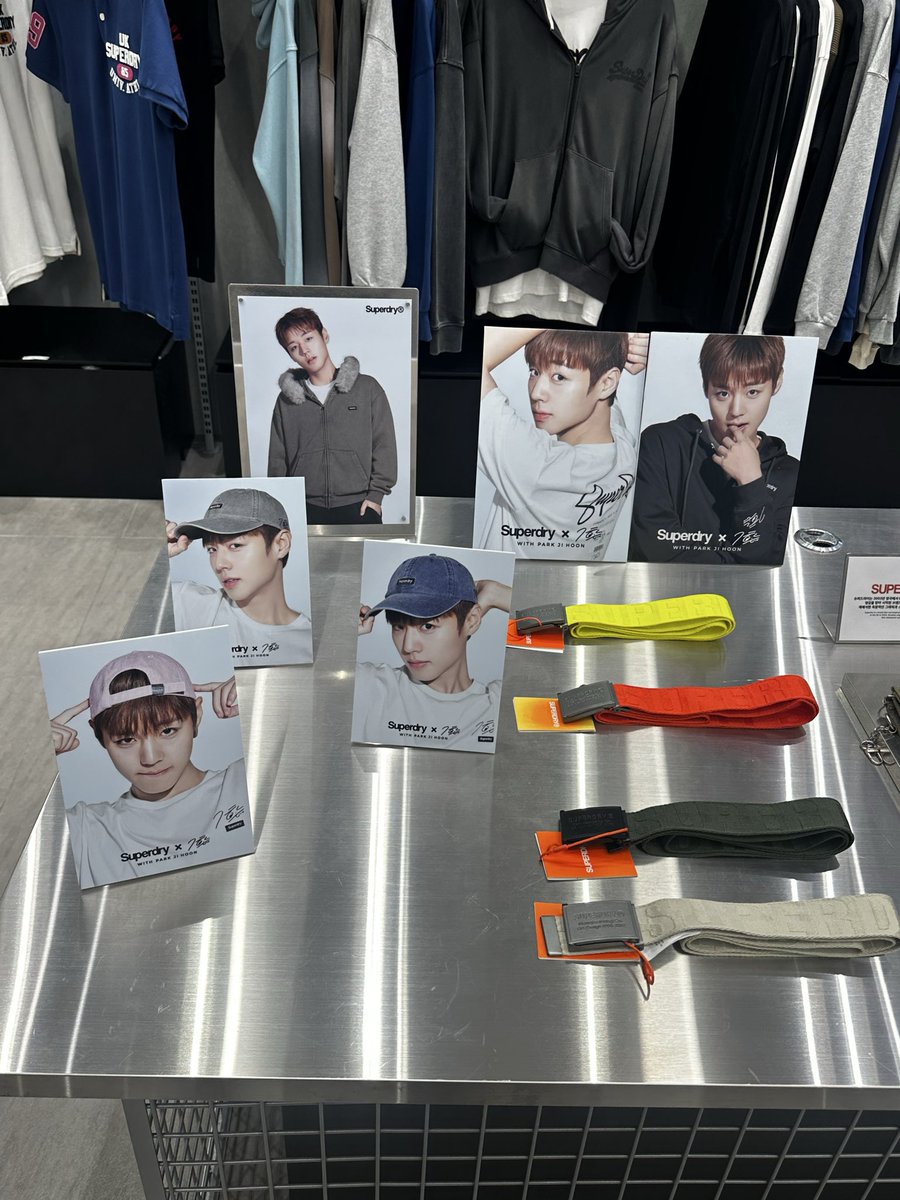 hoon_mayday's tweet photo. 슈퍼드라이 가야되나.....?하 볼캡 탐난다 https://t.co/1Mav2e3M3W