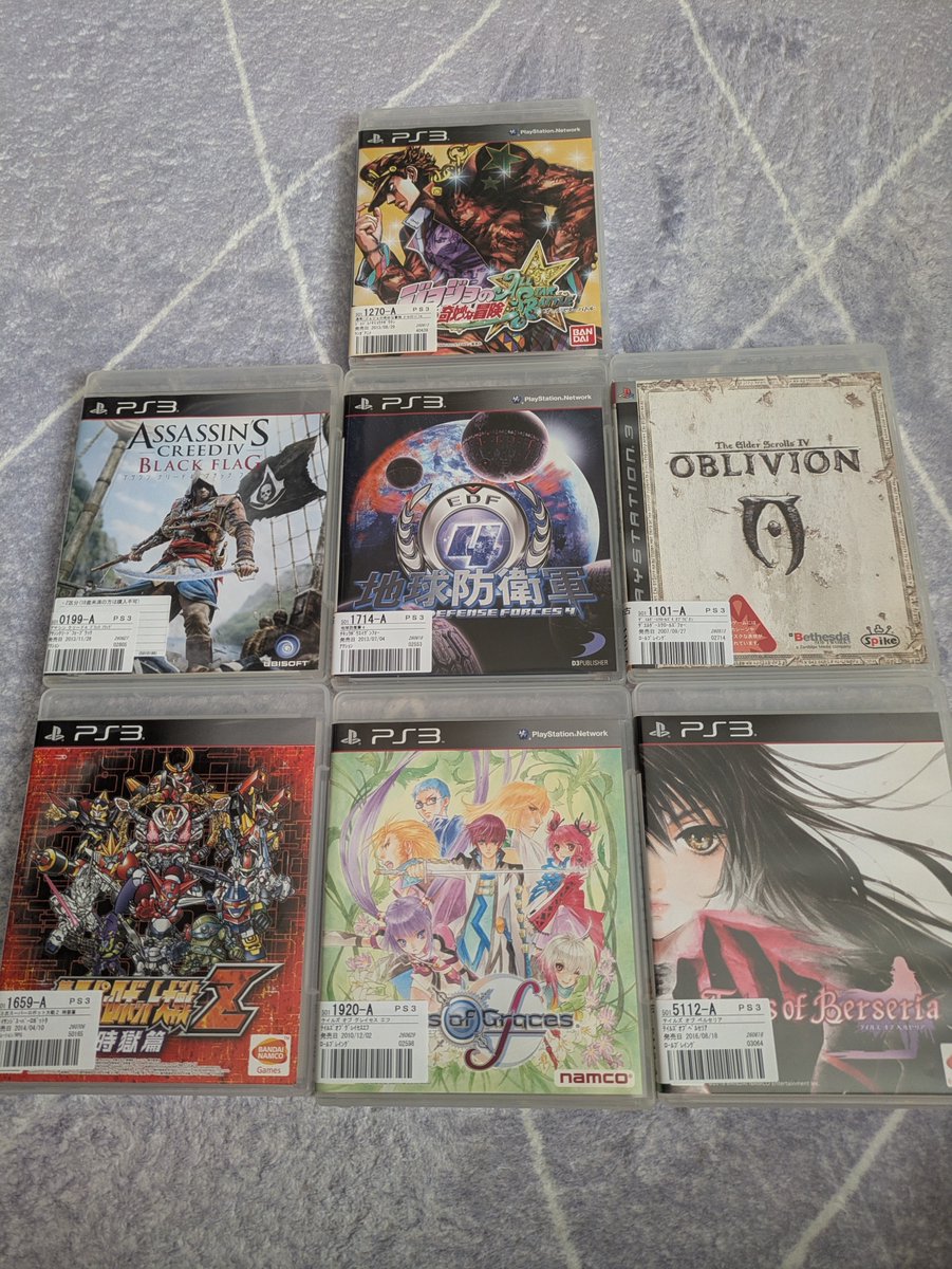 busters0012000's tweet photo. 7本で2000円。ジョジョは伝説のクソゲーということで買いました！ https://t.co/yi4zx2YdxG