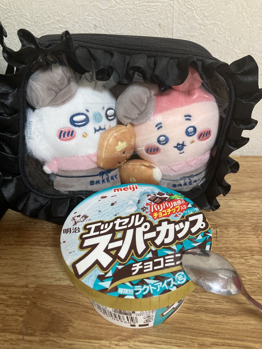 Aokipg98's tweet photo. おやつ https://t.co/ylYJlX9Fab