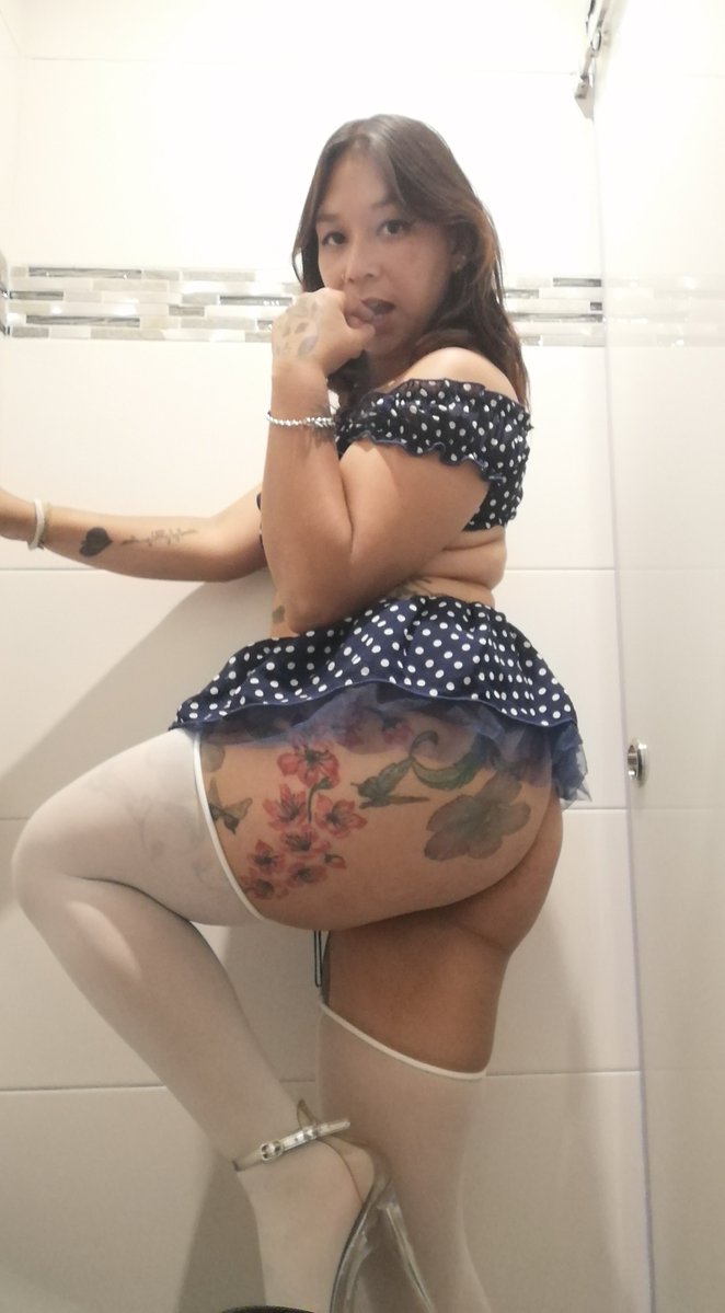 dannabarzagli's tweet photo. Uff voy llegando a casa y estoy muy c@liente y cachond@quierw ver como traigo mi panochit@  en una rica video llamada pide Info solo vía msj directo https://t.co/WIF80VftN0