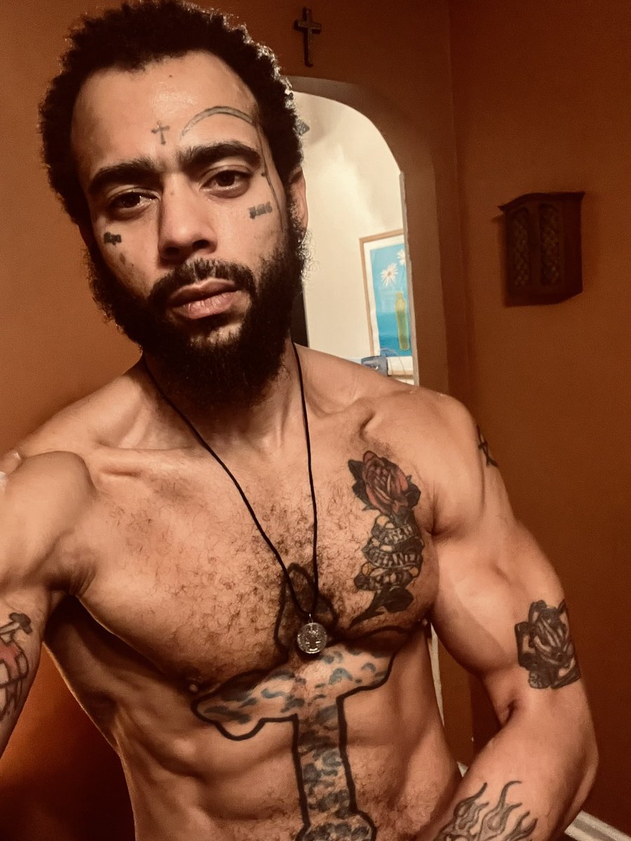 antmck316's tweet photo. Time to cut up 💪 https://t.co/FnTLveag7p