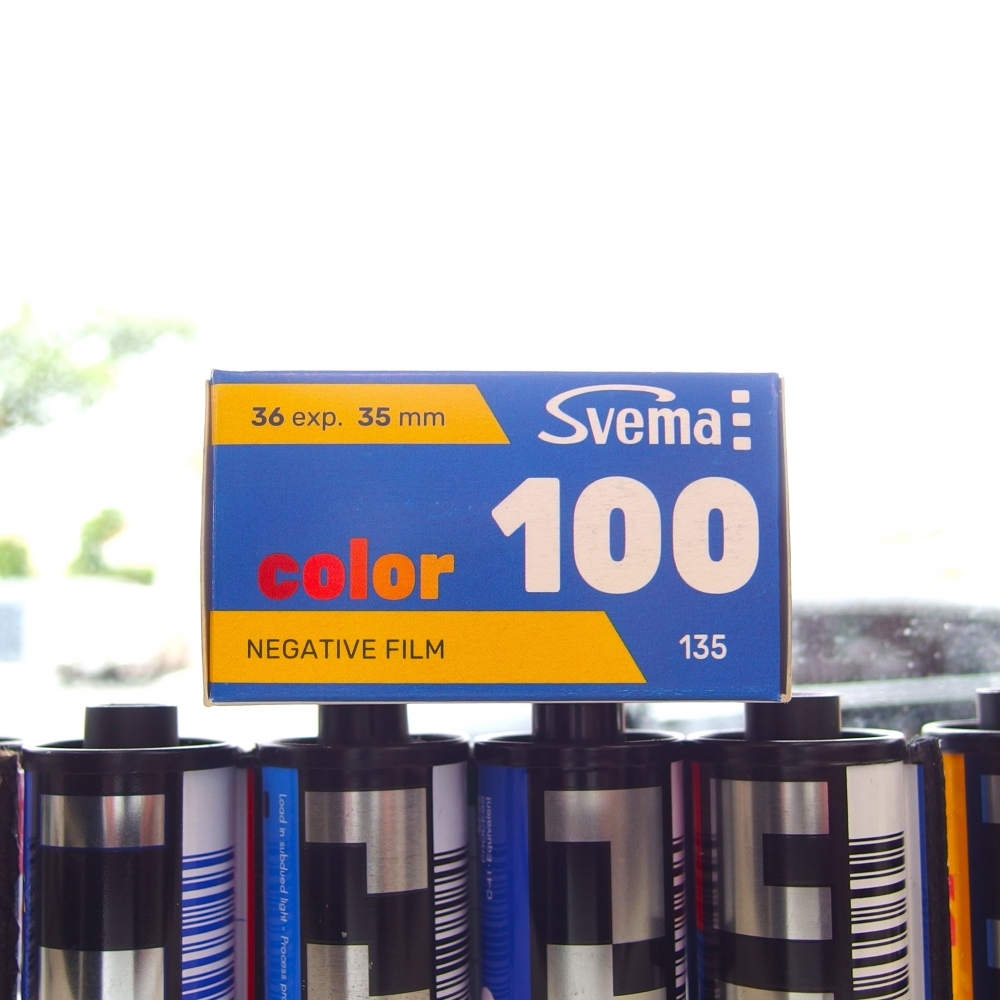 champcamera's tweet photo. #SvemaColor100🌈 by みすずが丘店(#あざみ野)

ウクライナからはるばるやってきたSvemaColor100！
色彩豊かな #カラーネガ で、特に赤には他の色より鮮やかに強調されるので撮影の際に赤を入れる事をテーマにするとより楽しめるかと思います(ﾟ∀ﾟ)/

#田園都市線
https://t.co/gN5a2ZpdEc https://t.co/mdWLVvglvh