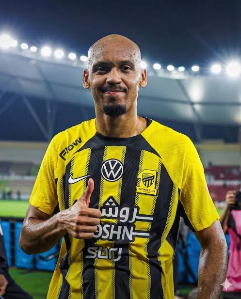 canal_falamassa's tweet photo. Fred e Fabinho, até esqueceria do Quintero. Os caras tem nas mãos a oportunidade de repor 2 Hulks. https://t.co/fMyA7z4VBC
