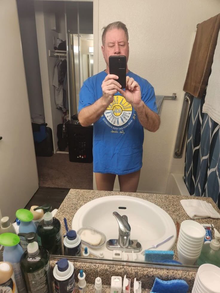 Joel93_7's tweet photo. I’m home now let’s FaceTime I got $170 https://t.co/IDGK0IuPTa