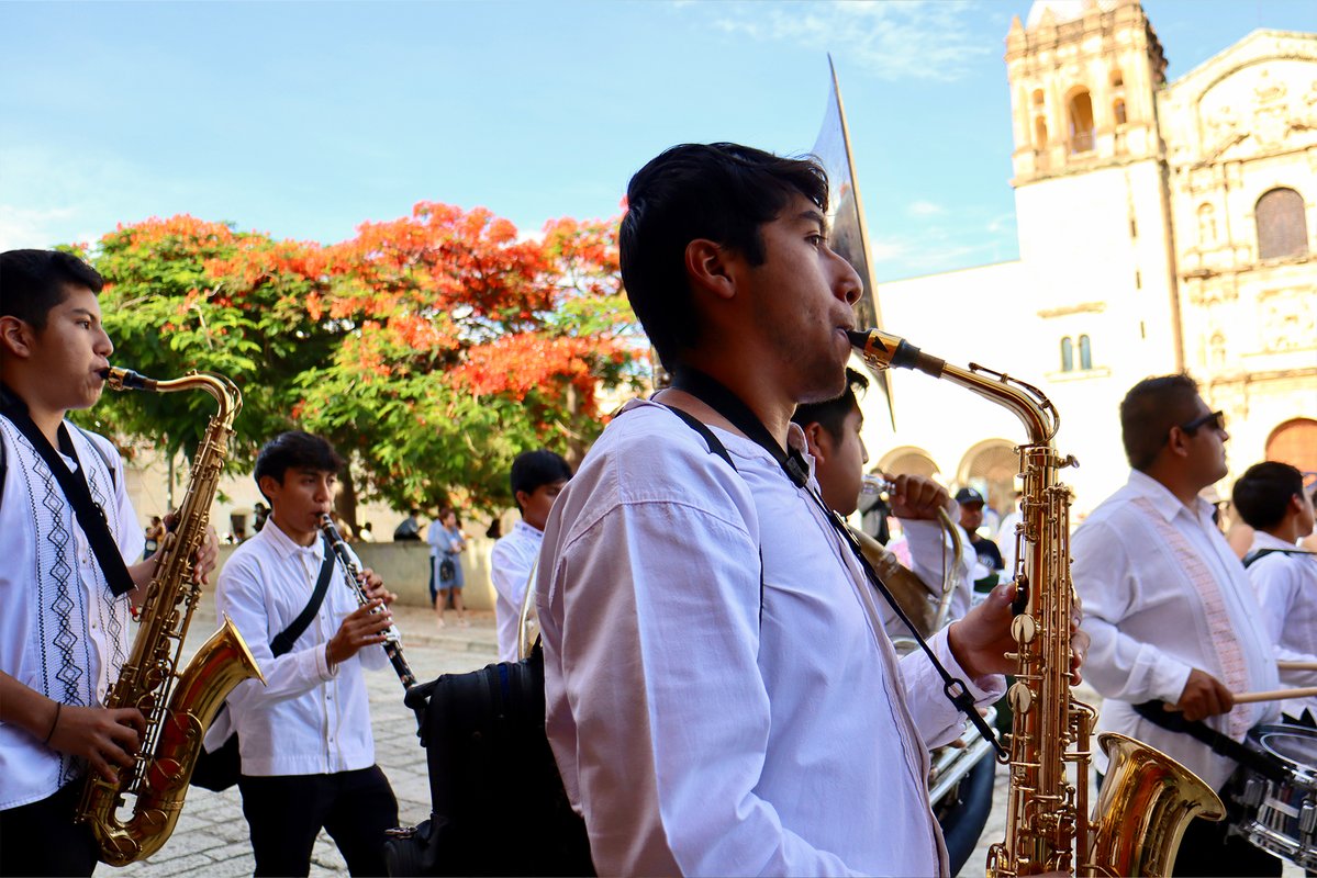 SDSU's tweet photo. Three weeks. One unforgettable classroom: Oaxaca, Mexico. 🇲🇽✨ SDSU students from the College of Education immersed themselves in Indigenous history, multilingual education and local traditions—proving some of the best lessons happen beyond the classroom. https://t.co/AdClfdkW9m https://t.co/gylm2vvgR1
