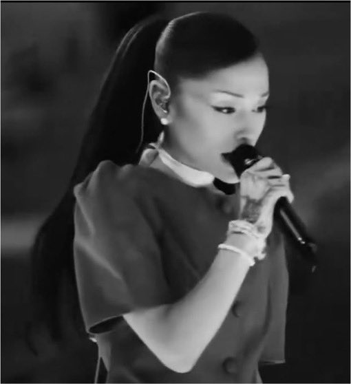 HitsAndCharts's tweet photo. Thoughts on 'petal'? 

Rate it 1–10. https://t.co/X4SYK8eW2Q