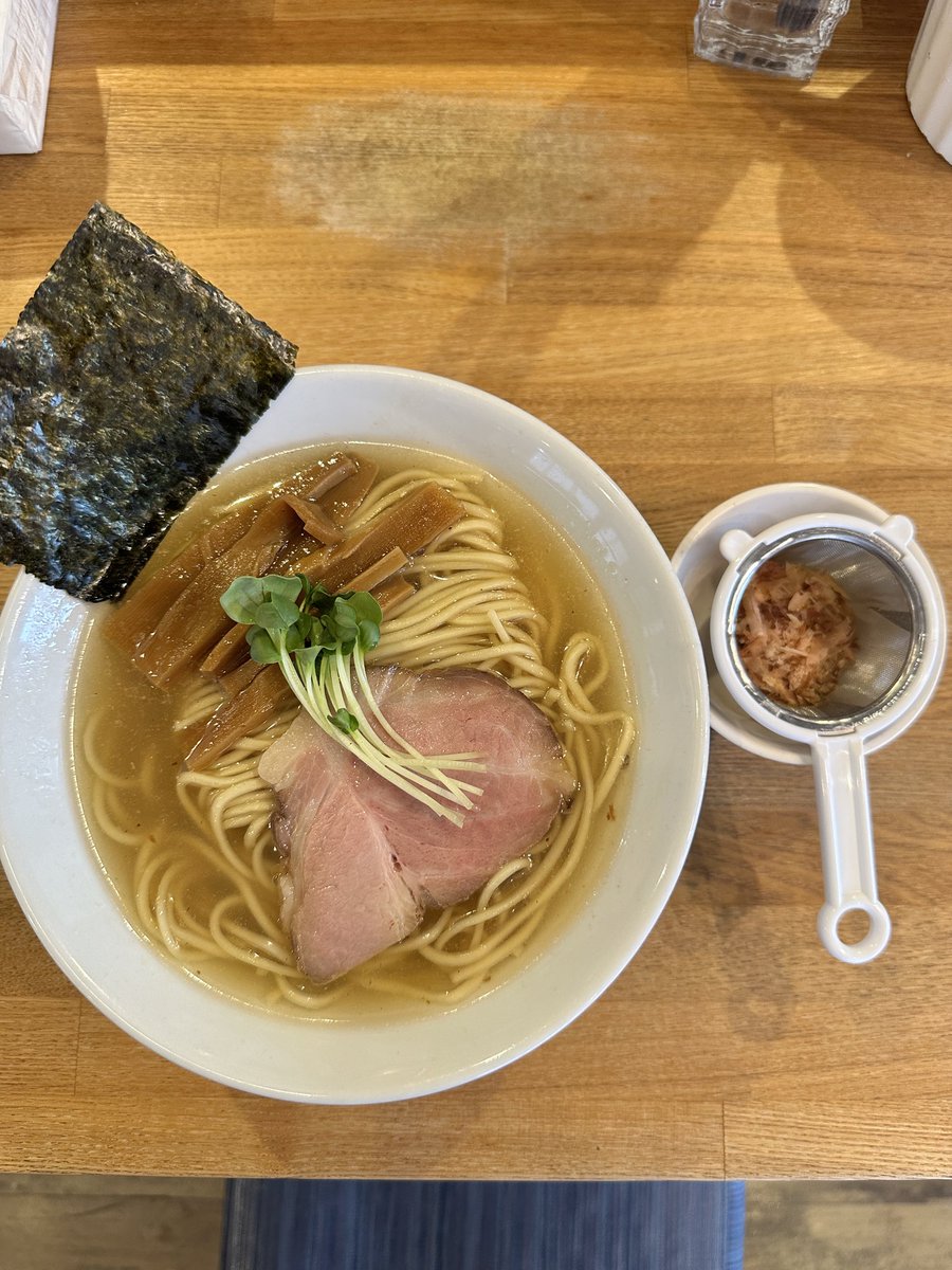 dog_raji's tweet photo. ヤバTのガチャガチャのタンクトップくん
欲しい。

今日もよろしくお願いします！
本枯本節二年物自分でする追い鰹中華そば
数量限定で無くなるまでやってますので
よろしくお願いします！ https://t.co/su7xSmOZoJ
