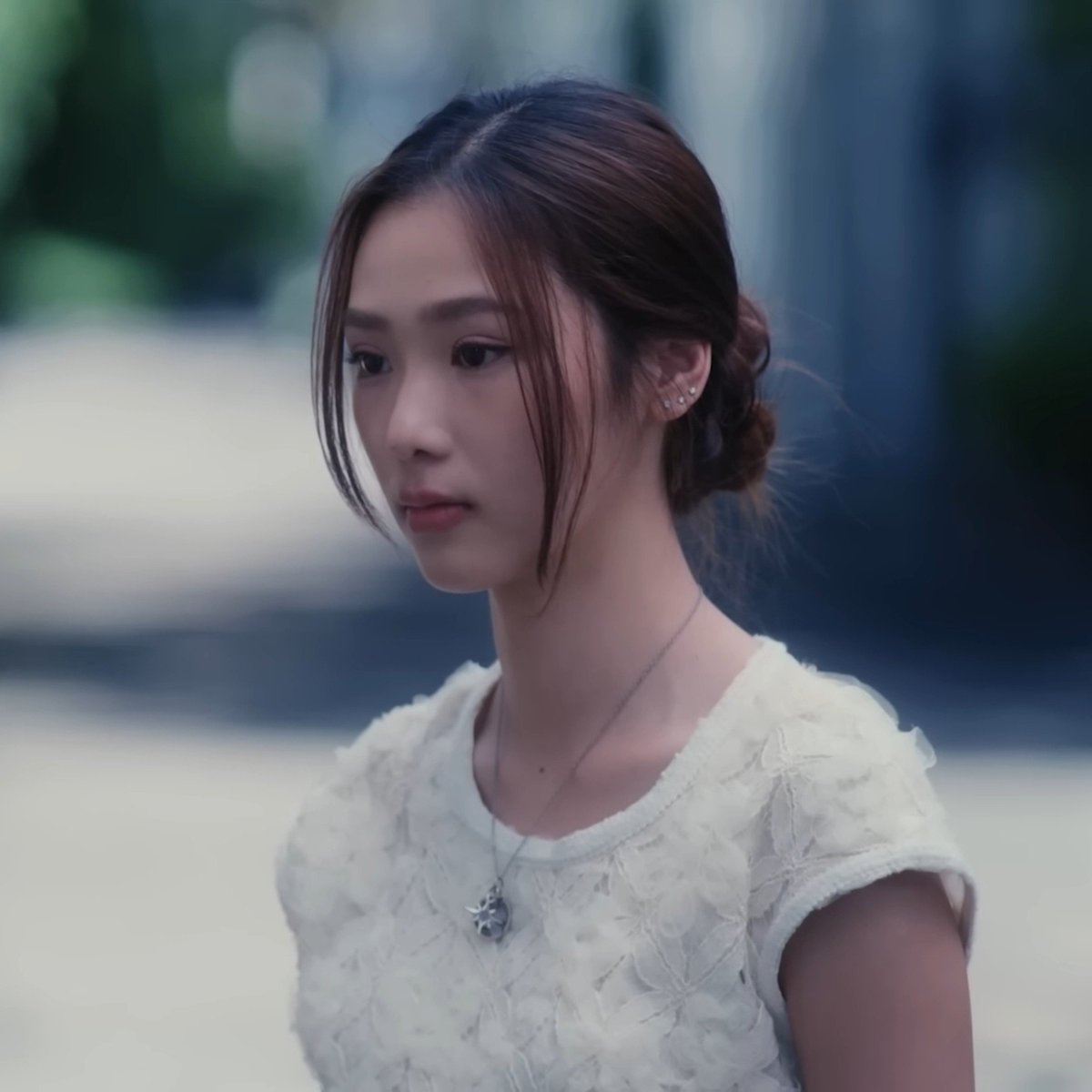 plutouranusmrr's tweet photo. : โหน้อง ขับรถชนพี่ทำไมไม่ลงมาขอโทษไม่ลงมาดูเลย

: วอดส์?

#namtanfilm 
#PlutoSeries https://t.co/E1DlHH7DxC