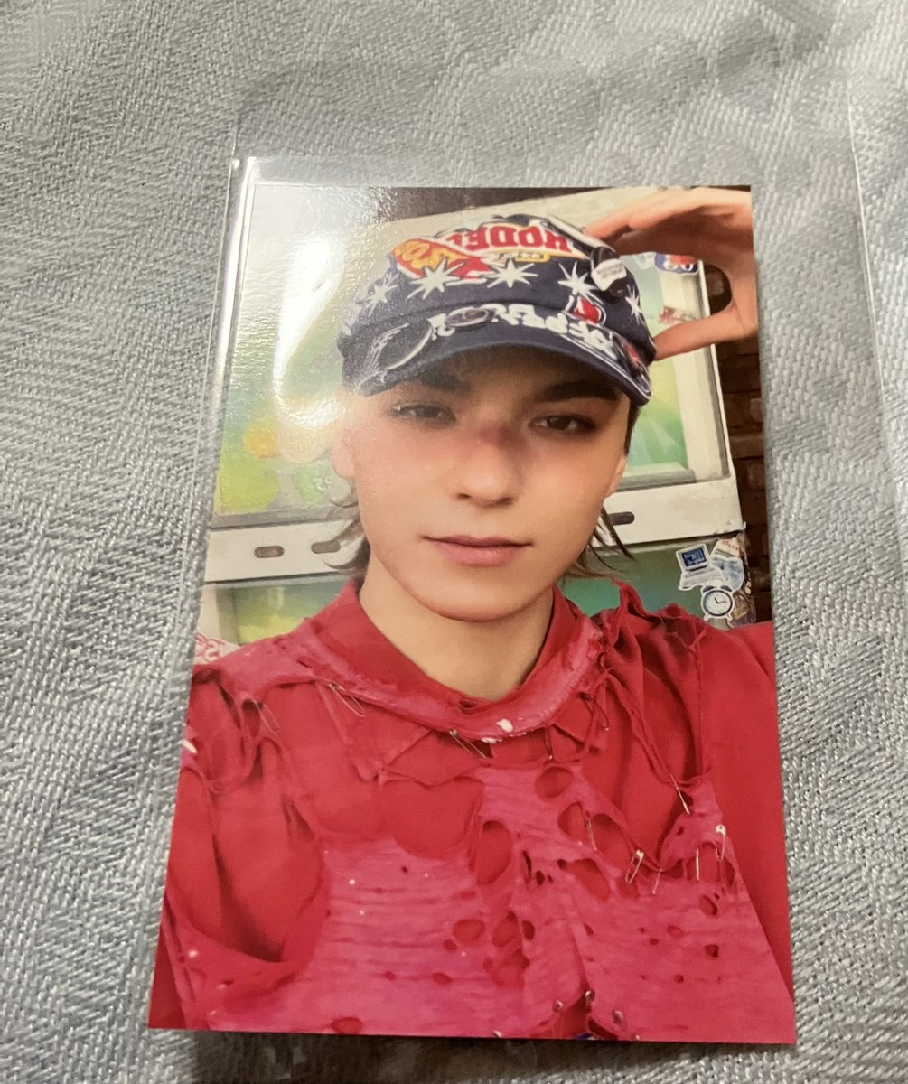 sure_0321's tweet photo. V8 SEVENTEEN トレカ 交換

譲 ユニバ特典 バーノン
求 3枚目以外のミンハオ 封入、特典問いません

家族代理です。
同日発送🏣(未成年❌🙇) 他ポスト含む複数可能な方優先の場合があります。 https://t.co/uw5UU5qLLQ