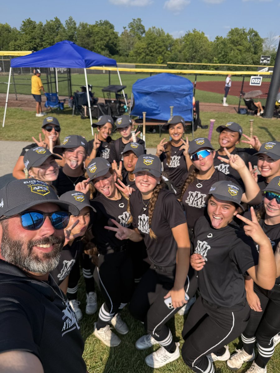PaigeHighfill29's tweet photo. Back to back  years in the Tier  1 elite 8!! Next game 2pm at Grand park D-23 
@DeerPark_SB @AMAHouTX2029 @LineDsoftball @ExtraInningSB @TopPreps @Bullpenevents @thealliancefp @TWSoftball https://t.co/dgpWP1Wspw