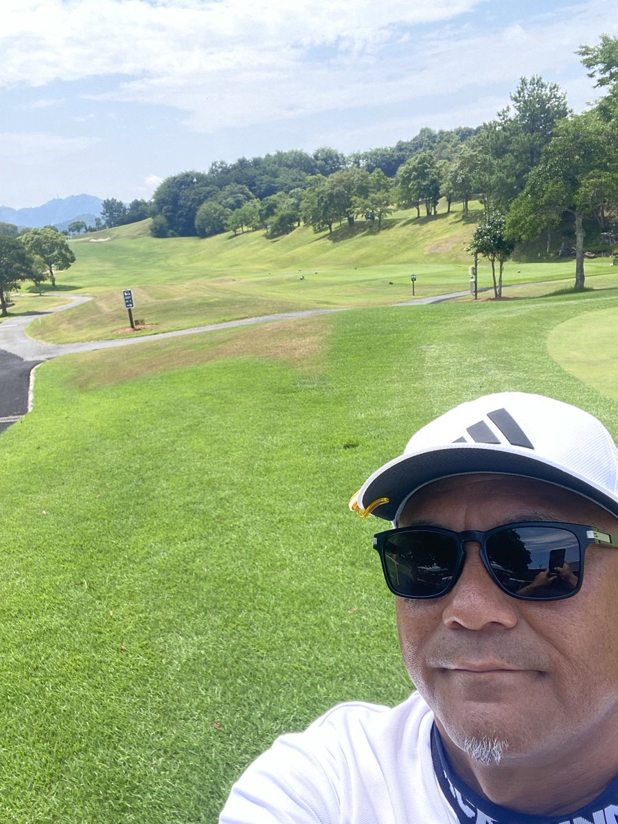 246phev's tweet photo. テレワーク中

嫁さん実家帰省中の��間に⛳️
#forest_ichikawa https://t.co/RyZmrbvWUC